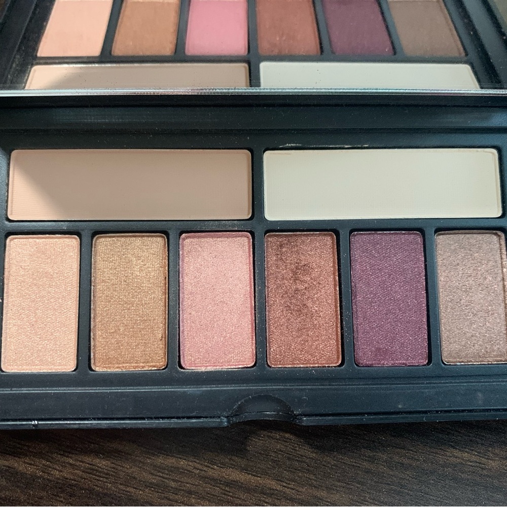 Smashbox eyeshadow palette